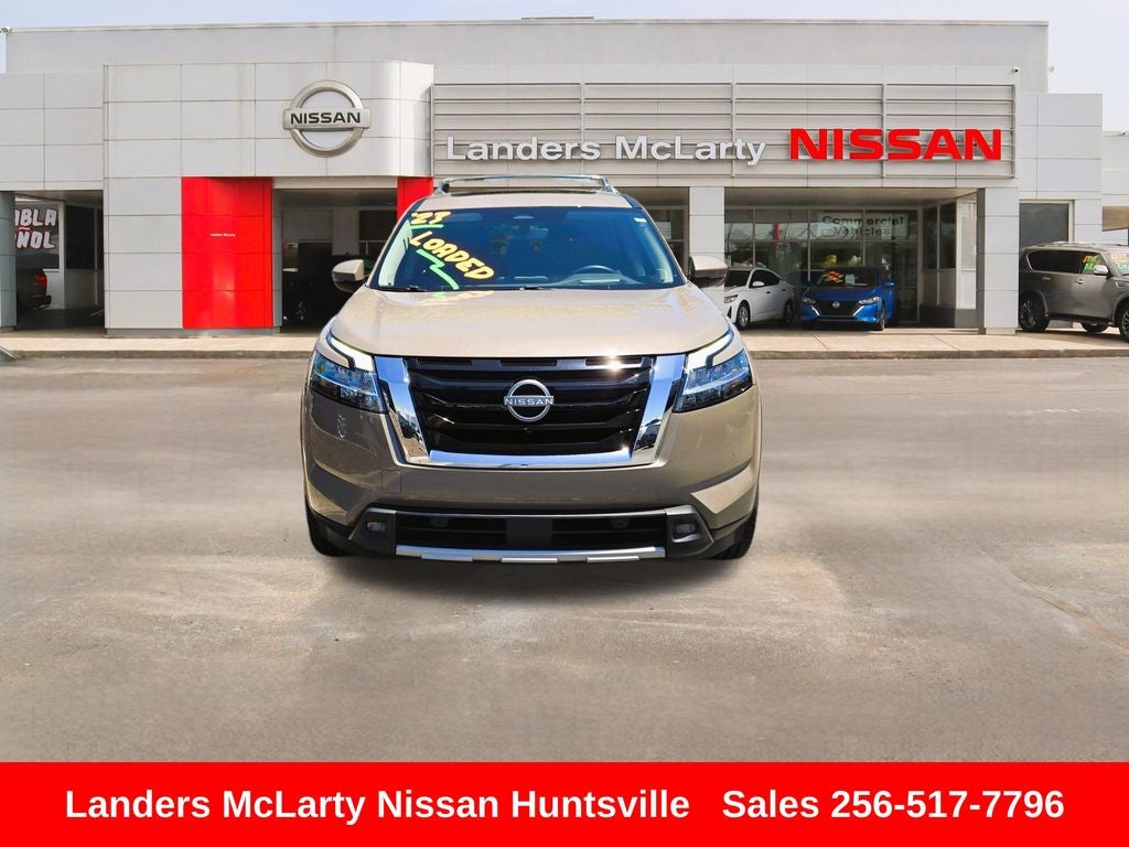 2023 Nissan Pathfinder Platinum