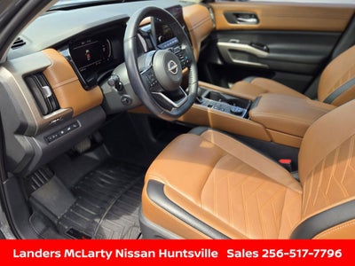 2023 Nissan Pathfinder Platinum