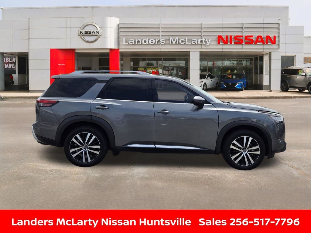 2023 Nissan Pathfinder Platinum
