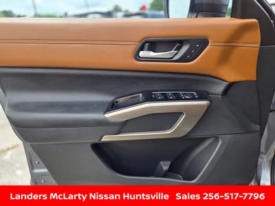 2023 Nissan Pathfinder Platinum