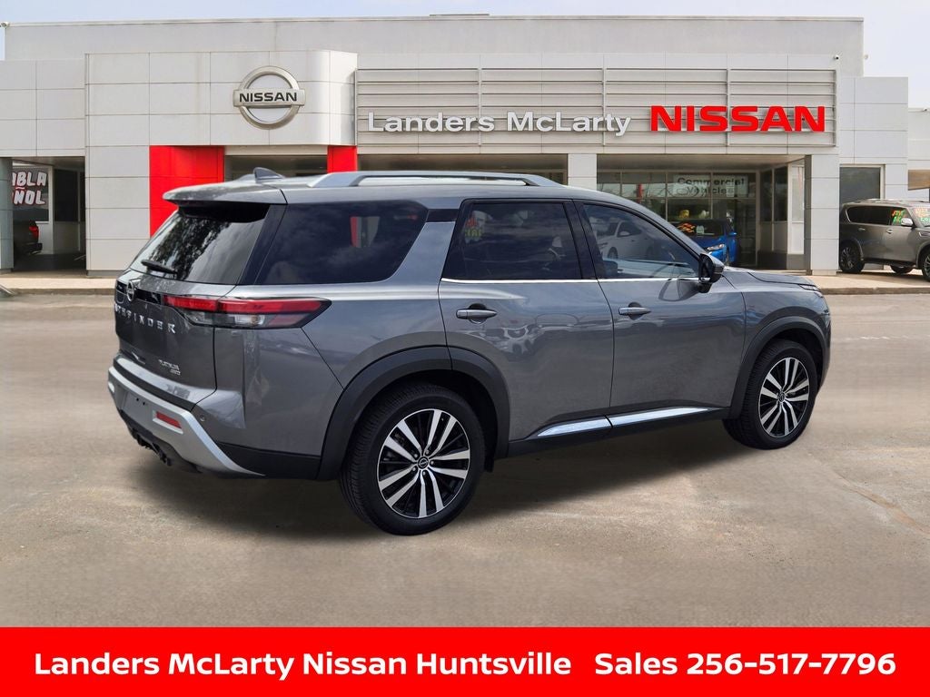 2023 Nissan Pathfinder Platinum