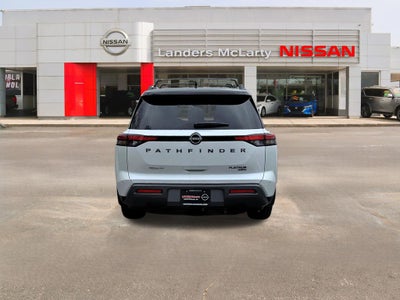 2026 Nissan Pathfinder Platinum