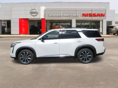 2026 Nissan Pathfinder Platinum