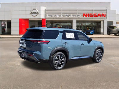 2026 Nissan Pathfinder Platinum