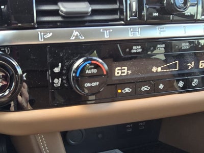 2026 Nissan Pathfinder Platinum