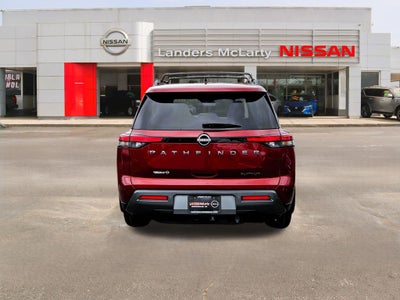 2026 Nissan Pathfinder Platinum