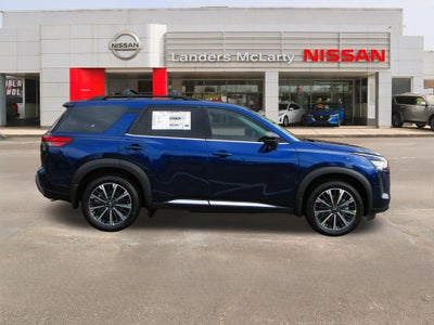 2026 Nissan Pathfinder Platinum