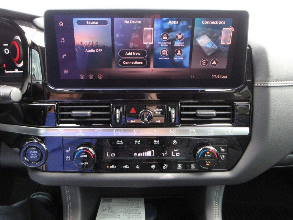 2026 Nissan Pathfinder Platinum