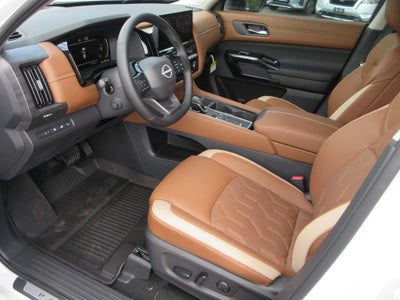 2026 Nissan Pathfinder Platinum