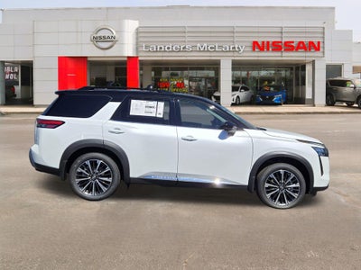 2026 Nissan Pathfinder Platinum