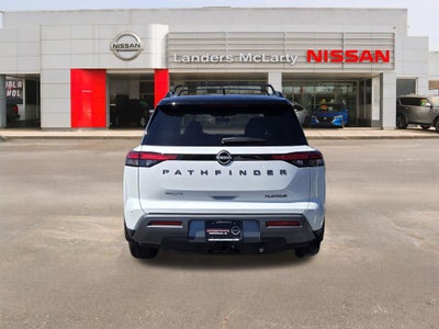 2026 Nissan Pathfinder Platinum