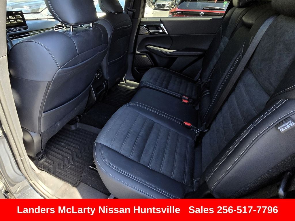 2025 Mitsubishi Outlander SE