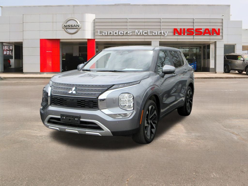 2024 Mitsubishi Outlander Base