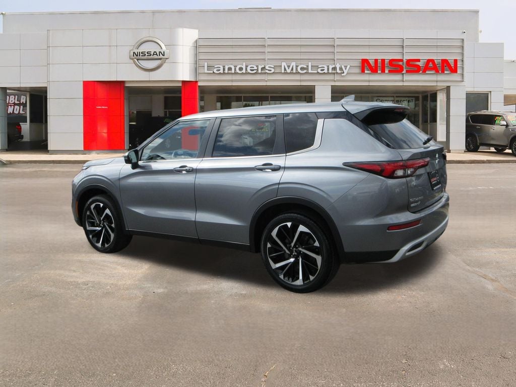 2024 Mitsubishi Outlander SE