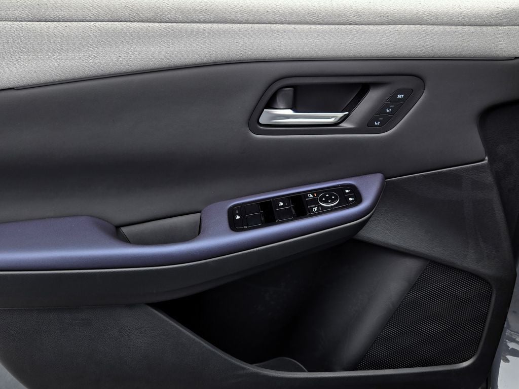 2026 Nissan Leaf PLATINUM+