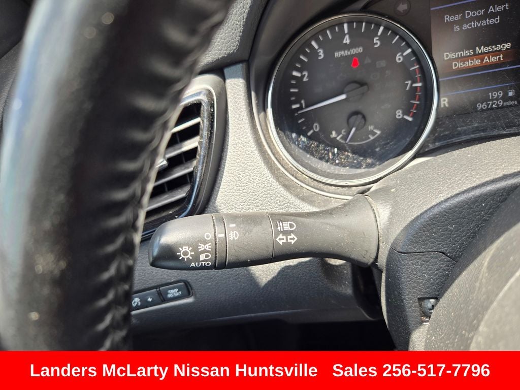 2022 Nissan Rogue Sport SV