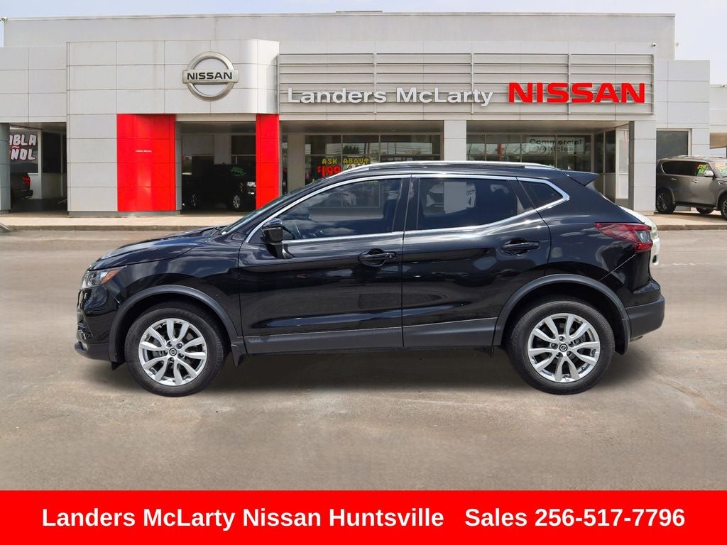 2022 Nissan Rogue Sport SV