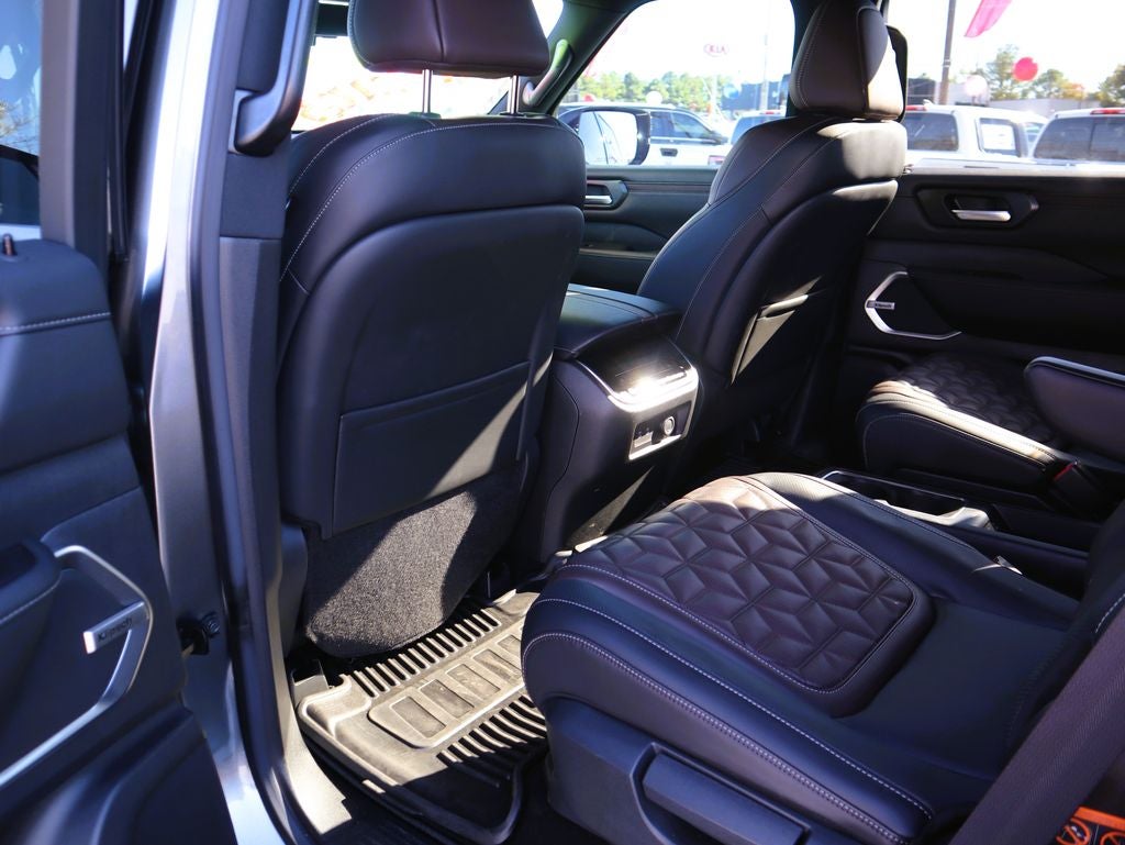 2025 Nissan Armada Platinum Reserve