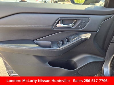 2025 Nissan Rogue SL