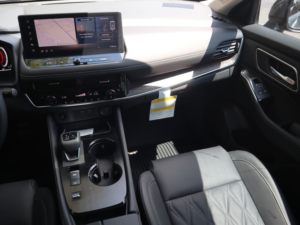 2025 Nissan Rogue Platinum