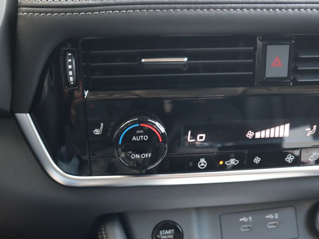 2025 Nissan Rogue Platinum