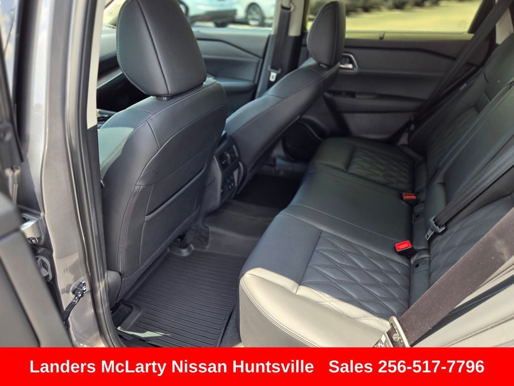 2025 Nissan Rogue Platinum