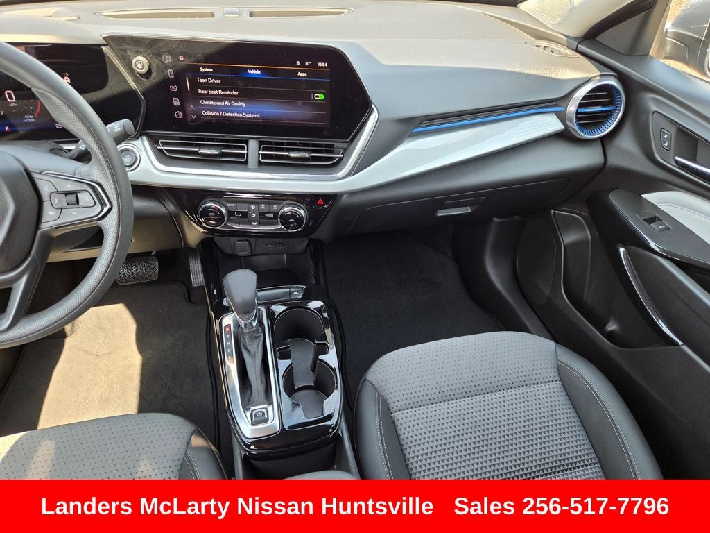 2025 Chevrolet Trax LT