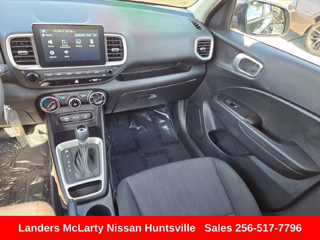 2026 Hyundai Venue SE