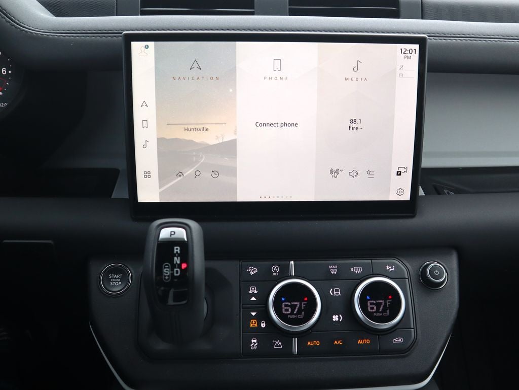 2025 Land Rover Defender 90 S