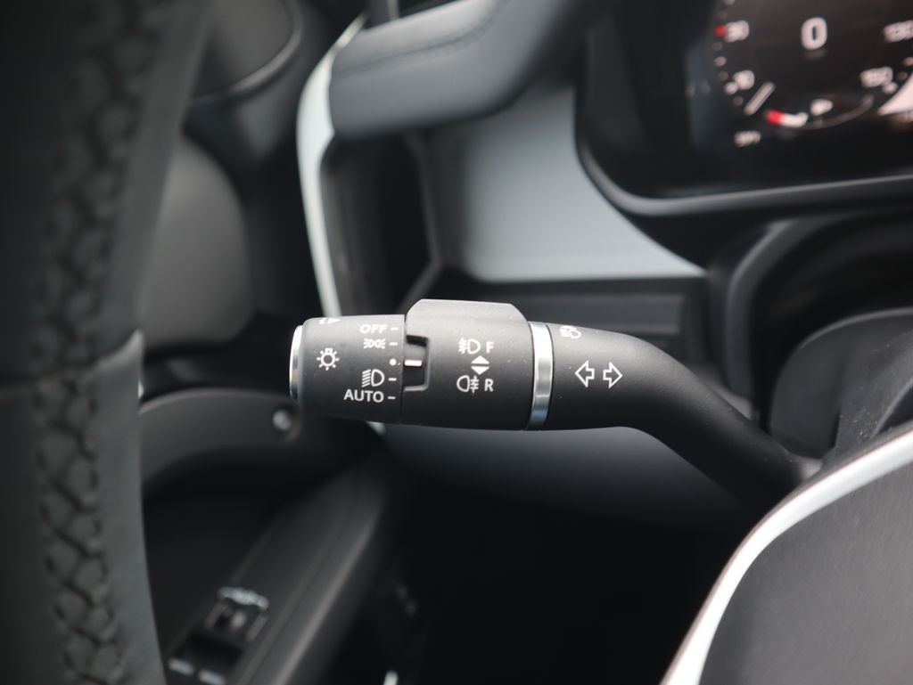 2025 Land Rover Defender 90 S