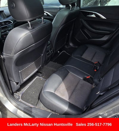 2019 INFINITI QX30 LUXE