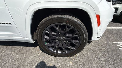 2023 Jeep Grand Cherokee L Summit