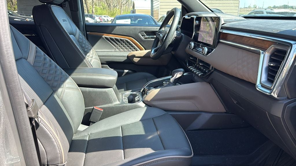 2024 GMC Canyon Denali