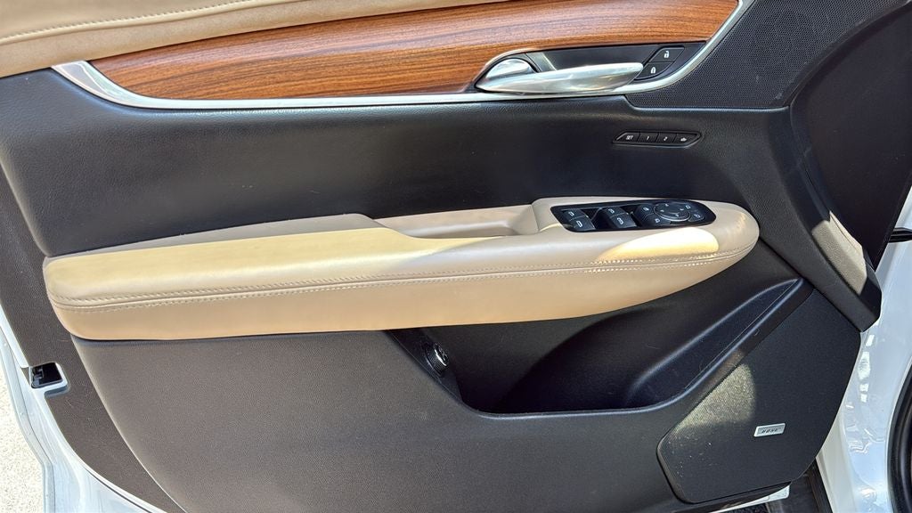 2019 Cadillac XT5 Platinum