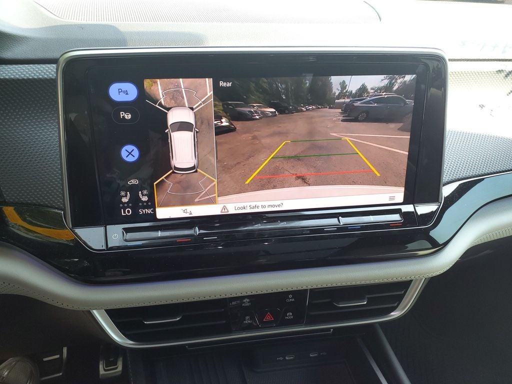 2026 Volkswagen Atlas Cross Sport 2.0T SEL Premium R-Line