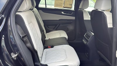 2025 Volkswagen Atlas Cross Sport 2.0T SEL Premium R-Line