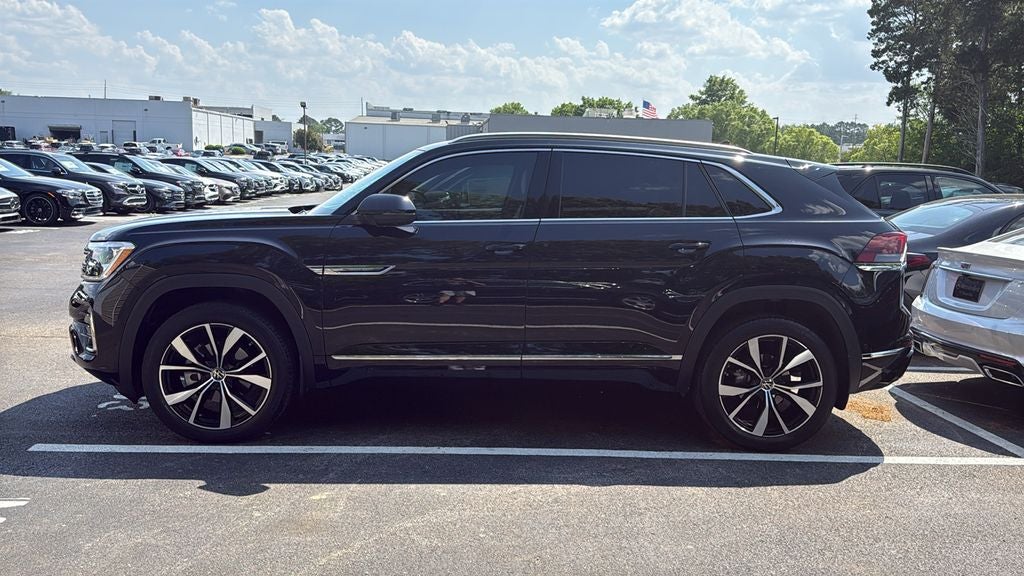 2025 Volkswagen Atlas Cross Sport 2.0T SEL Premium R-Line