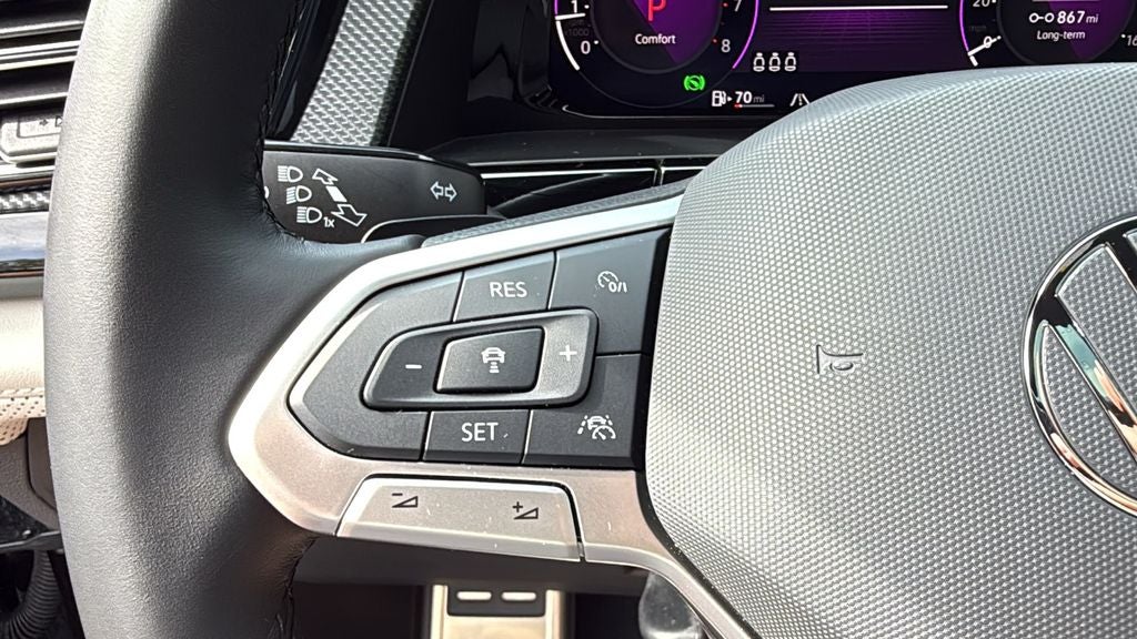 2025 Volkswagen Atlas Cross Sport 2.0T SEL Premium R-Line