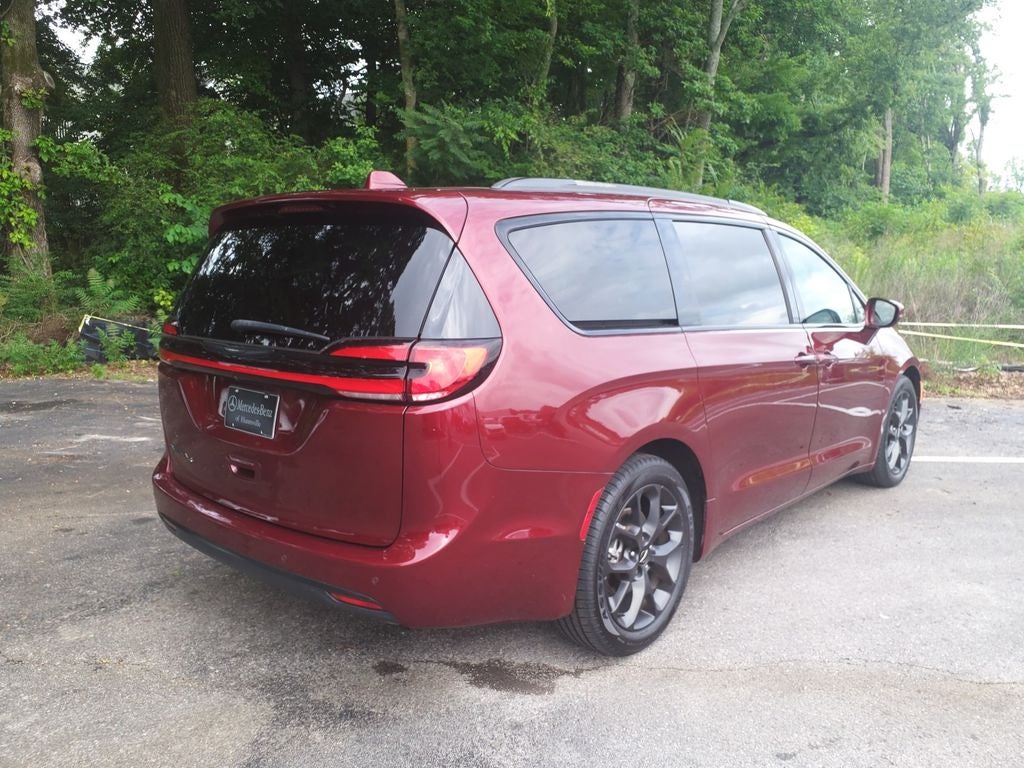 2022 Chrysler Pacifica Touring L