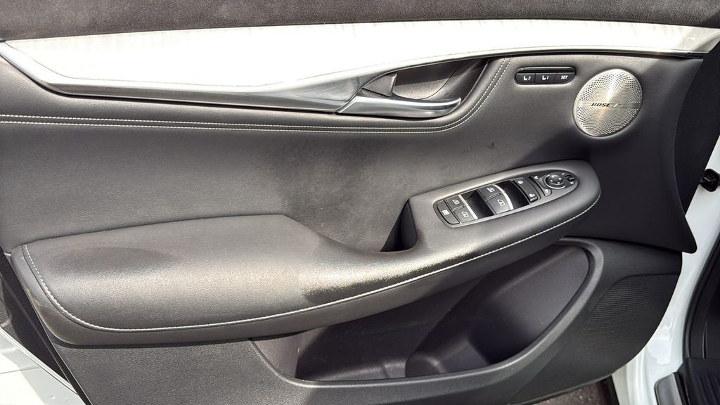 2023 INFINITI QX50 Sensory