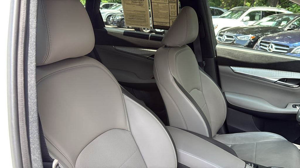 2023 INFINITI QX50 Sensory