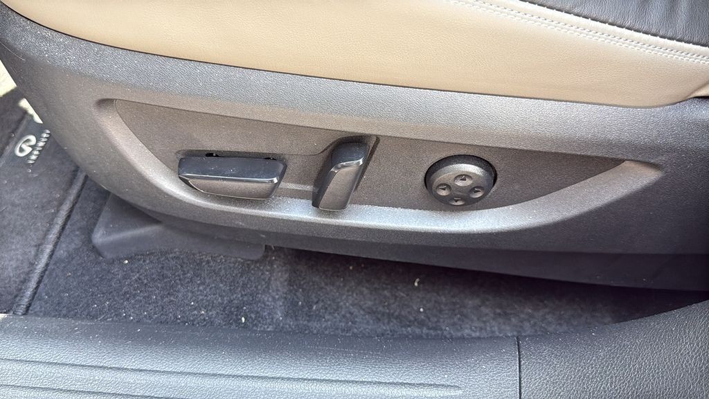 2023 INFINITI QX50 Sensory