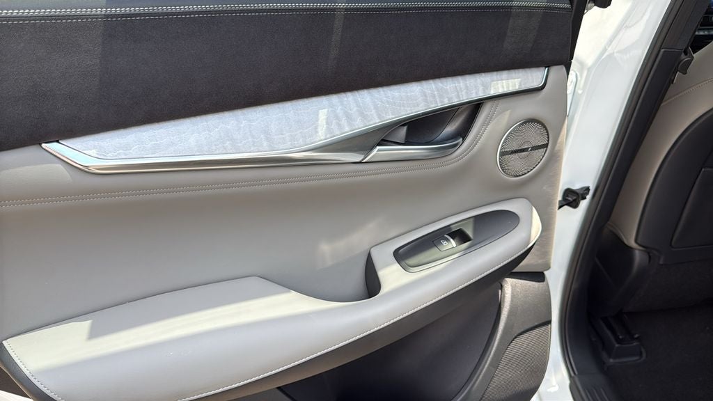 2023 INFINITI QX50 Sensory