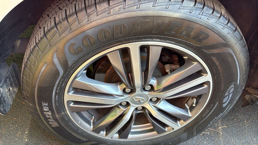 2017 INFINITI QX60 Base