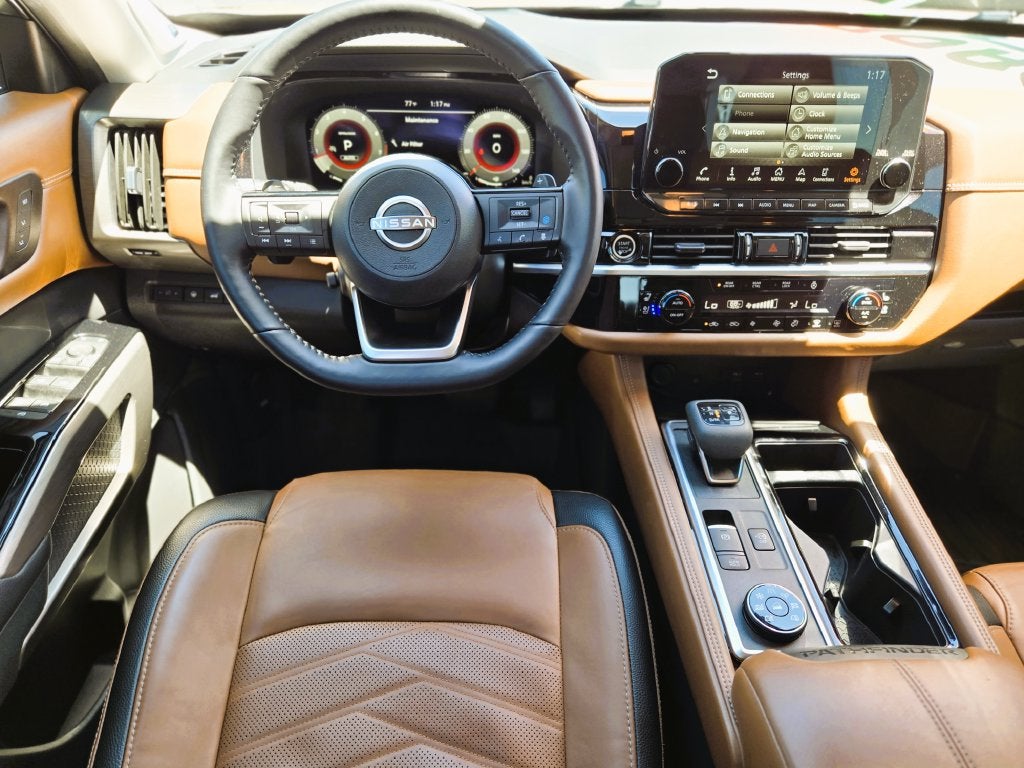 2023 Nissan Pathfinder Platinum
