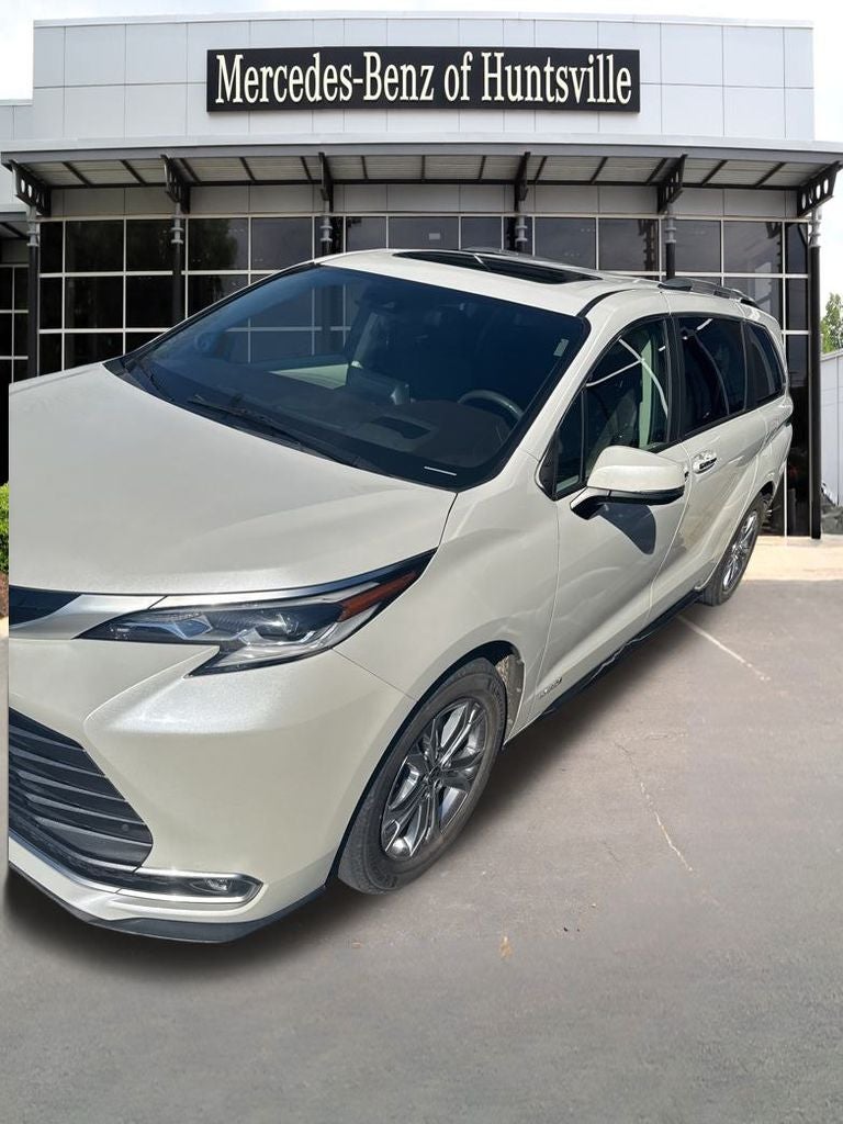 2021 Toyota Sienna Platinum 7 Passenger