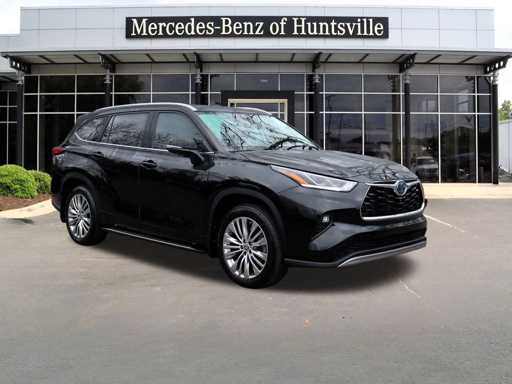2024 Toyota Highlander Hybrid Platinum