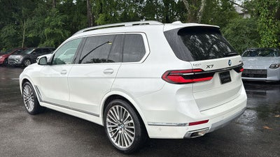 2025 BMW X7 xDrive40i