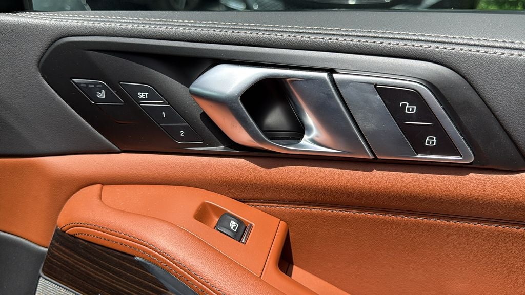 2024 BMW X5 M60i