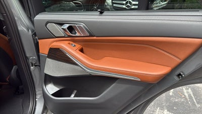 2024 BMW X5 M60i